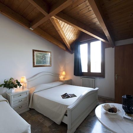 Hotel Caselle San Lazzaro di Savena Pokój zdjęcie